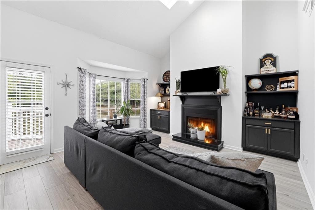 3 bedroom, 2 bathroom, 1,822 sq ft condominium for sale at 306 Mill Pond Road, Roswell, GA 30076 — photo 8