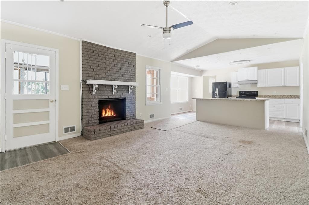 4 bedroom, 3 bathroom, 2,985 sq ft single family residence for sale at 6735 Marlborough Circle, Atlanta, GA 30349 — photo 10