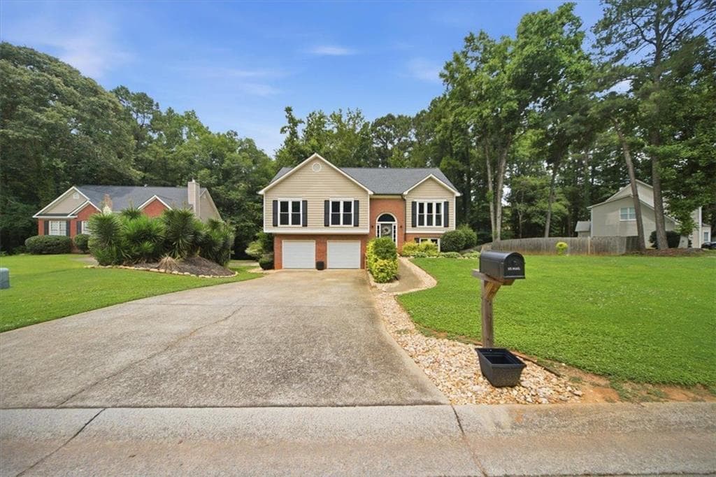 3 bedroom, 2 bathroom, 2,227 sq ft single family residence under contract at 3787 Seasons Drive, Acworth, GA 30101 — photo 4