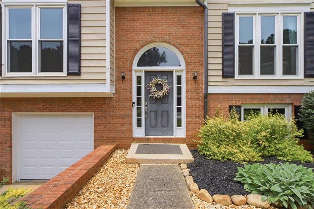 3 bedroom, 2 bathroom, 2,227 sq ft single family residence under contract at 3787 Seasons Drive, Acworth, GA 30101 — photo 5