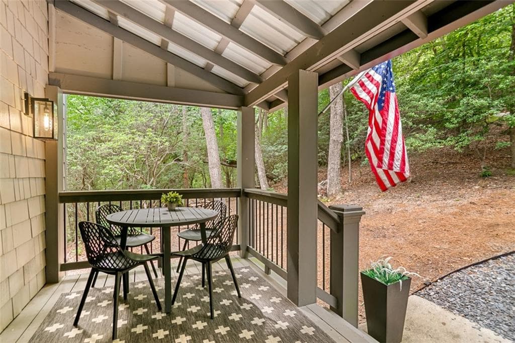 3 bedroom, 4 bathroom, 2,300 sq ft single family residence for sale at 233 Lone Wolf Trail, Jasper, GA 30143 — photo 8