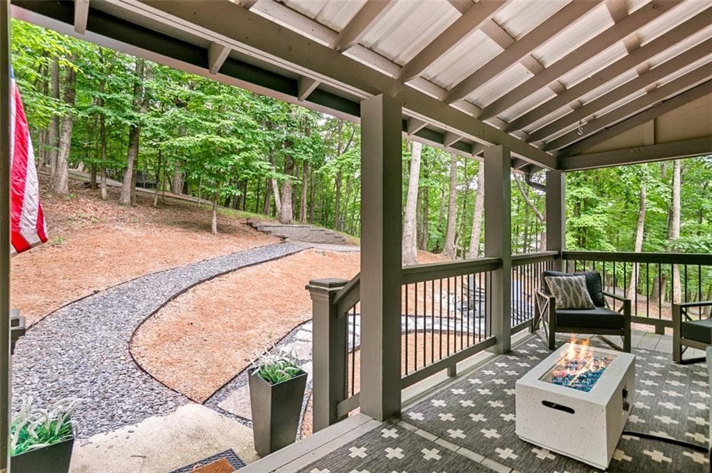 3 bedroom, 4 bathroom, 2,300 sq ft single family residence for sale at 233 Lone Wolf Trail, Jasper, GA 30143 — photo 9