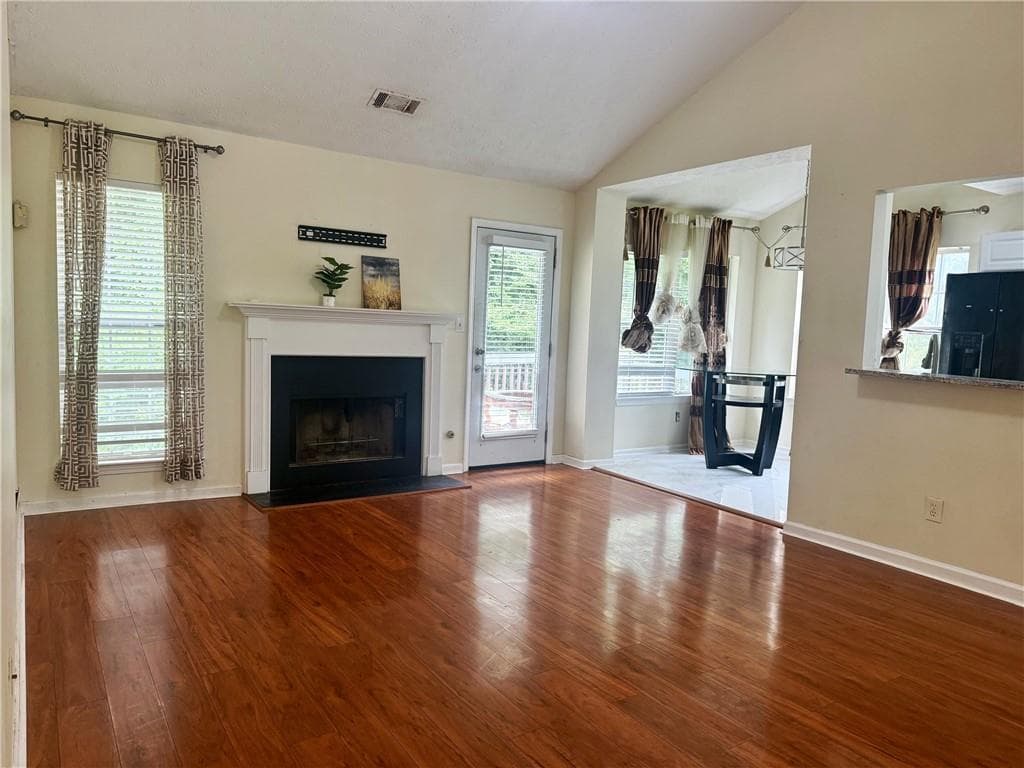 5 bedroom, 3 bathroom, 2,257 sq ft single family residence for sale at 3193 Medina Drive, Jonesboro, GA 30236 — photo 2