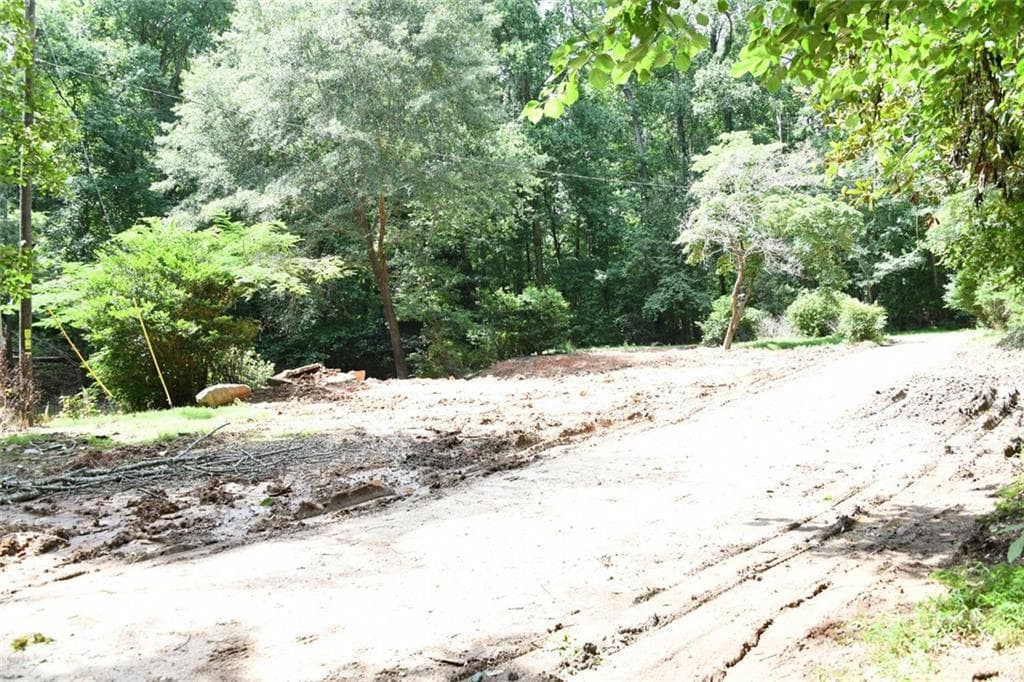 3 bedroom, 2 bathroom single family residence for sale at 5435 Hearn Road, Ellenwood, GA 30294 — photo 5