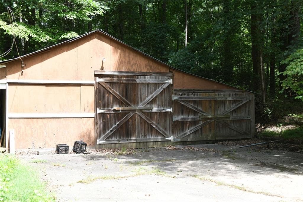 3 bedroom, 2 bathroom single family residence for sale at 5435 Hearn Road, Ellenwood, GA 30294 — photo 6