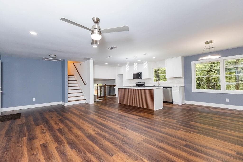 6 bedroom, 3 bathroom, 2,075 sq ft single family residence for sale at 2503 Whites Mill Road, Decatur, GA 30032 — photo 8