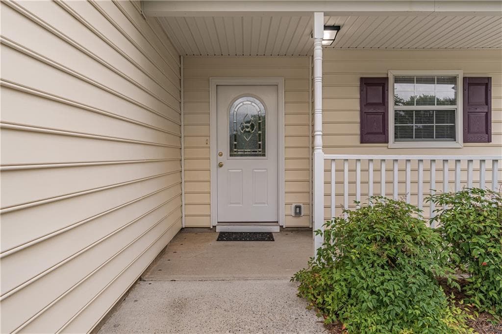 3 bedroom, 2 bathroom, 1,562 sq ft single family residence for sale at 304 Ron Drive, Bethlehem, GA 30620 — photo 6