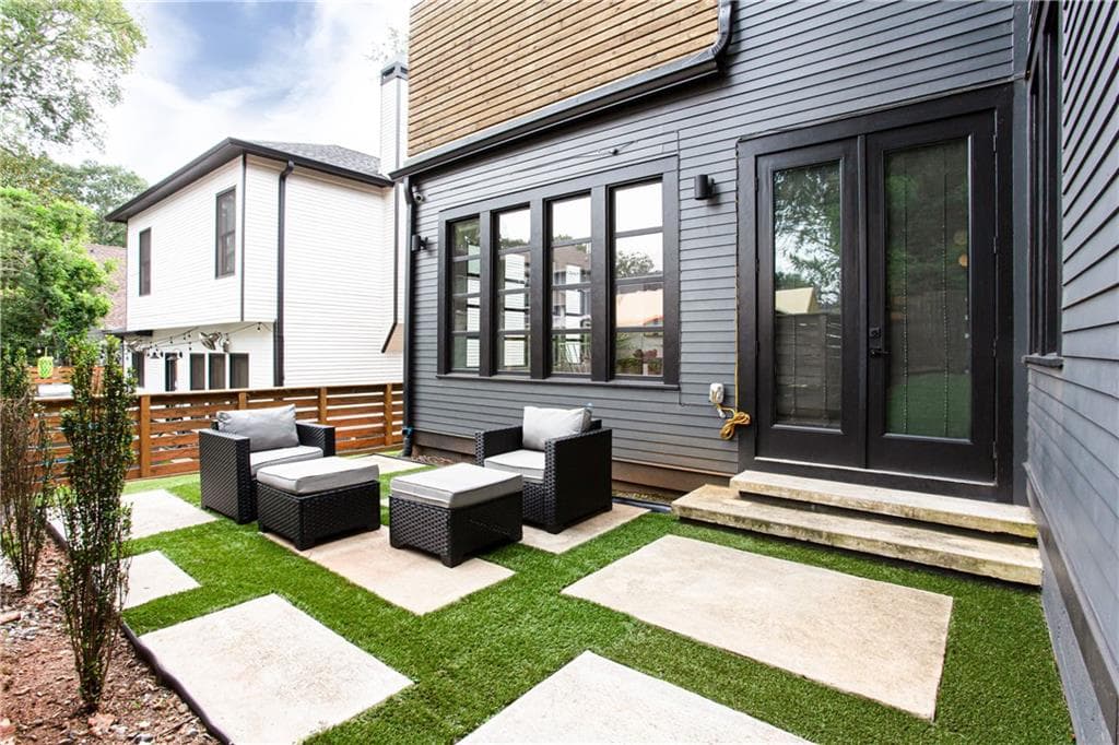 4 bedroom, 3 bathroom, 3,390 sq ft single family residence for sale at 1268 Arkwright Place, Atlanta, GA 30317 — photo 6