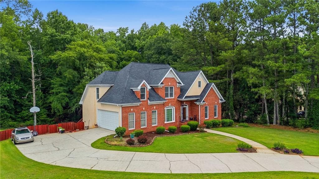 4 bedroom, 4 bathroom, 2,726 sq ft single family residence for sale at 1107 Brookfield Drive, Conyers, GA 30013 — photo 2
