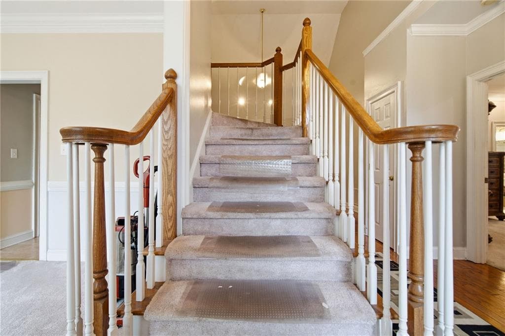 4 bedroom, 4 bathroom, 2,726 sq ft single family residence for sale at 1107 Brookfield Drive, Conyers, GA 30013 — photo 4