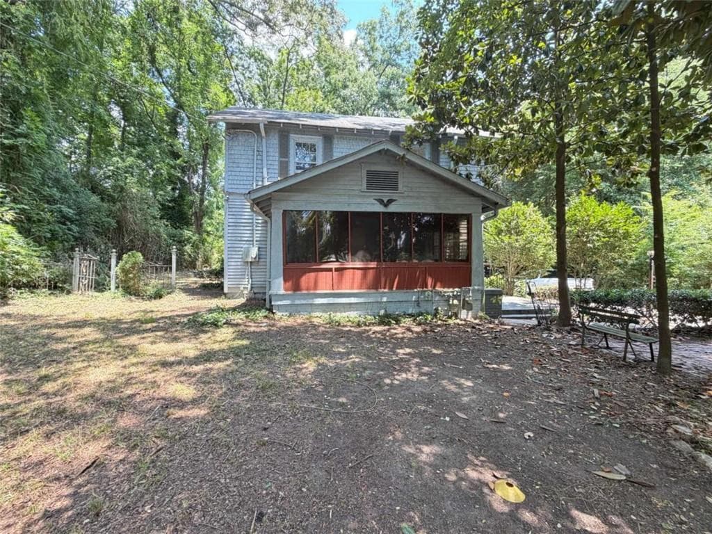 3 bedroom, 2 bathroom, 2,396 sq ft single family residence sold at 1332 Boulevard Lorraine, Atlanta, GA 30310