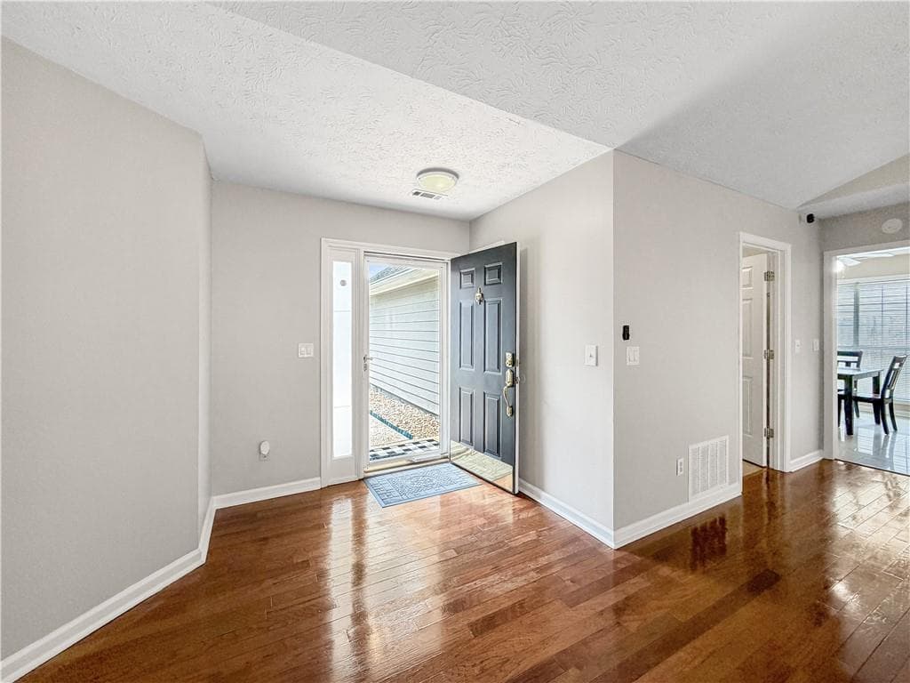 3 bedroom, 2 bathroom, 1,663 sq ft single family residence for sale at 1435 Wheatfield Drive, Lawrenceville, GA 30043 — photo 7