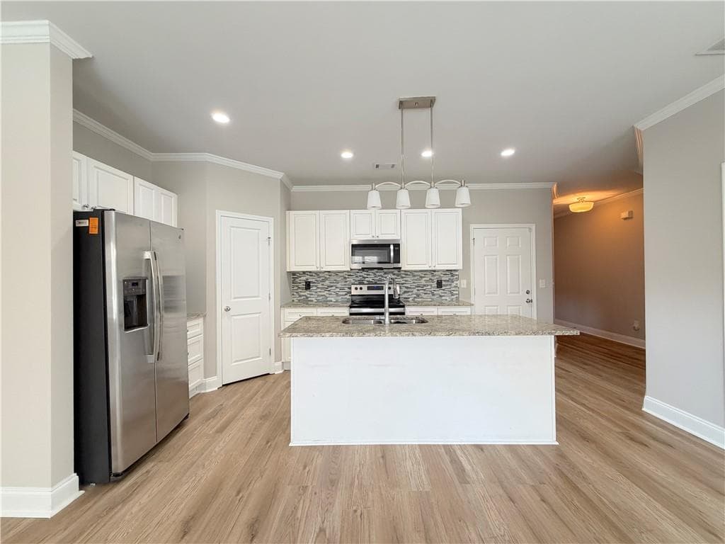3 bedroom, 3 bathroom, 1,790 sq ft townhouse for sale at 316 Cashes Court, Lilburn, GA 30047 — photo 9