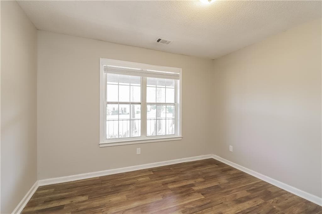 3 bedroom, 2 bathroom, 1,944 sq ft single family residence for rent at 171 Country Meadows Court, Mcdonough, GA 30252 for $2,020 a month — photo 9