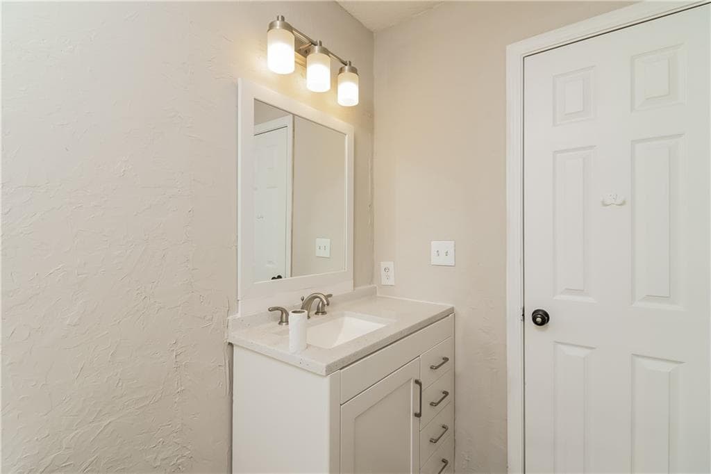 3 bedroom, 2 bathroom, 1,944 sq ft single family residence for rent at 171 Country Meadows Court, Mcdonough, GA 30252 for $2,020 a month — photo 10