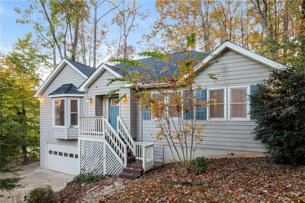 3 bedroom, 3 bathroom, 2,392 sq ft single family residence for rent at 2010 Golden Ridge Circle, Cumming, GA 30040 for $2,320 a month — photo 1 of 15