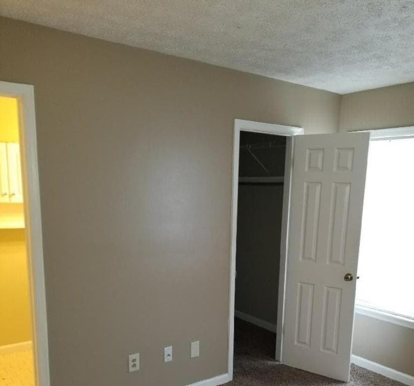 2 bedroom, 3 bathroom, 1,196 sq ft townhouse for sale at 1022 Thornwoode Lane, Stone Mountain, GA 30083 — photo 3