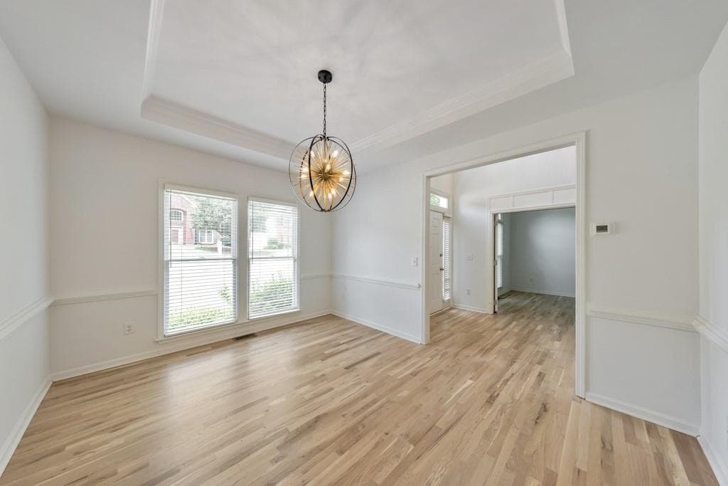 5 bedroom, 4 bathroom, 3,670 sq ft single family residence under contract at 3548 Dunlin Shore Court, Peachtree Corners, GA 30092 — photo 7