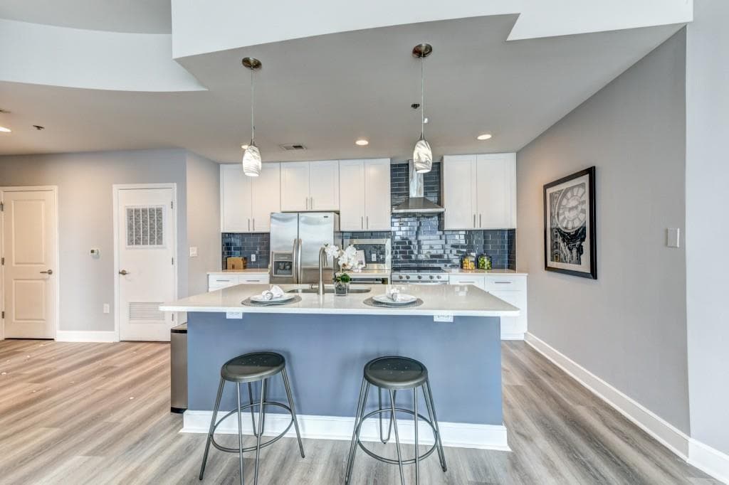 2 bedroom, 2 bathroom, 1,091 sq ft condominium for rent at 950 W Peachtree Street 1504, Atlanta, GA 30309 for $2,845 a month — photo 2