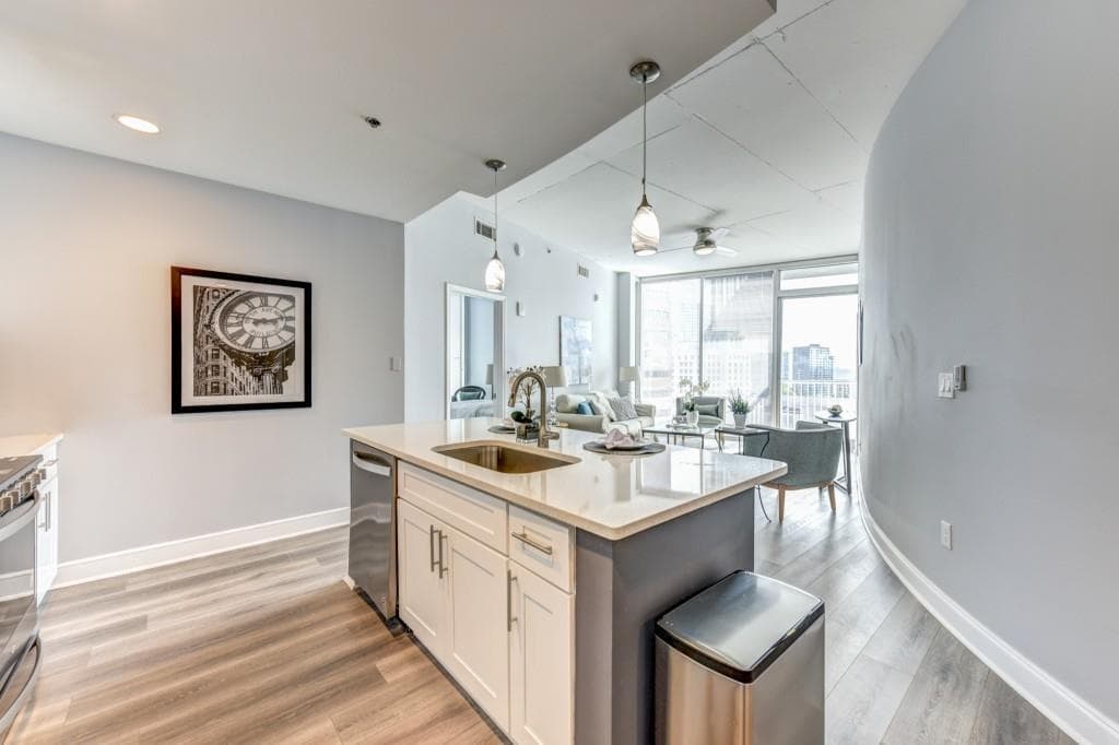 2 bedroom, 2 bathroom, 1,091 sq ft condominium for rent at 950 W Peachtree Street 1504, Atlanta, GA 30309 for $2,845 a month — photo 5