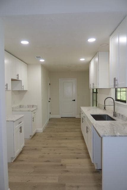 3 bedroom, 2 bathroom, 1,242 sq ft single family residence for sale at 328 Nicole Court, Jonesboro, GA 30238 — photo 8