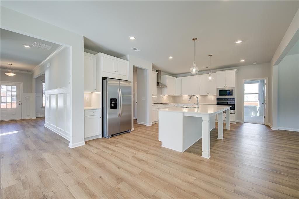 5 bedroom, 4 bathroom, 3,460 sq ft single family residence under contract at 125 Haverling Pass, Hampton, GA 30228 — photo 10