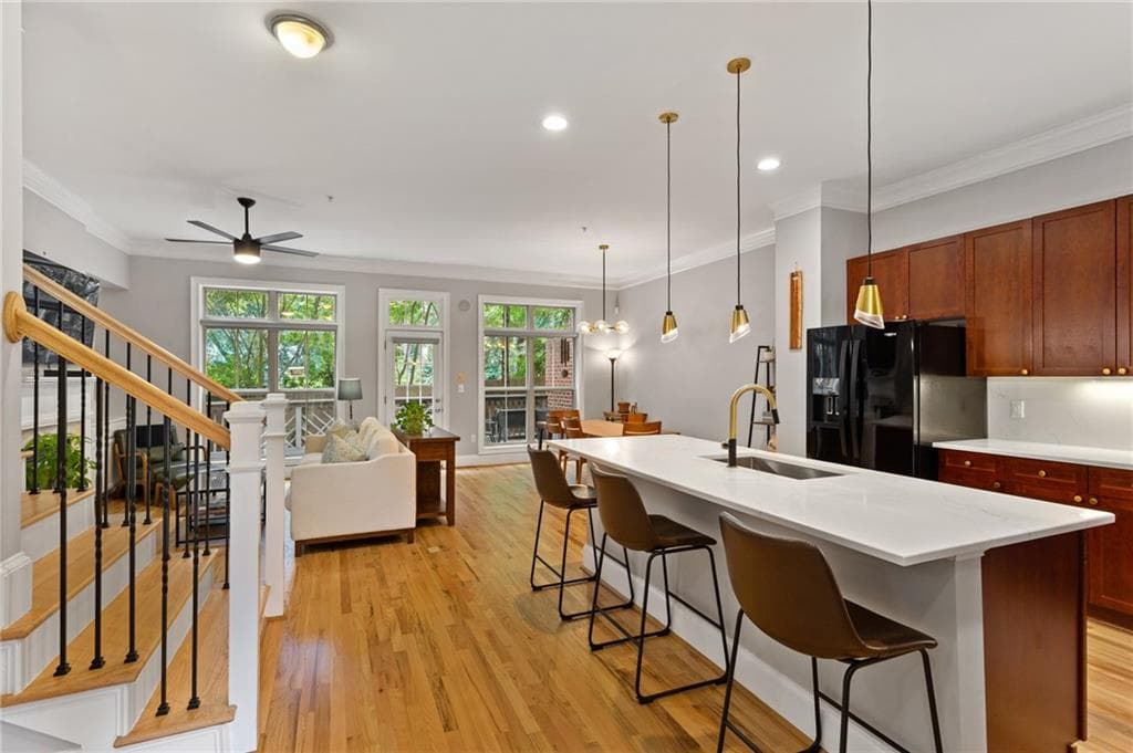 3 bedroom, 4 bathroom, 2,565 sq ft townhouse for sale at 1618 Mosaic Way, Smyrna, GA 30080 — photo 2