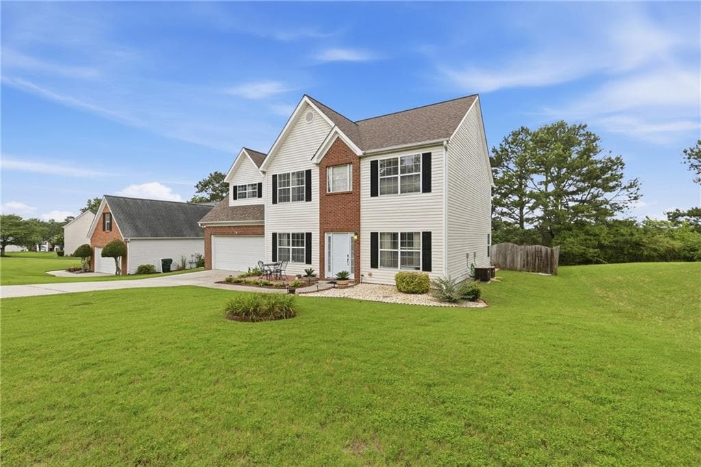 4 bedroom, 3 bathroom, 2,880 sq ft single family residence for sale at 3339 Hillside Links Drive, Snellville, GA 30039 — photo 2