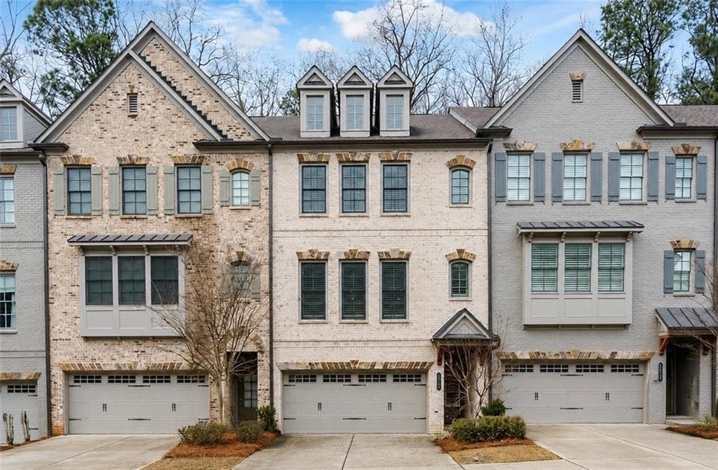 4 bedroom, 4 bathroom, 2,524 sq ft townhouse for rent at 2500 Skyland Drive 20, Brookhaven, GA 30319 for $5,100 a month — photo 1 of 33