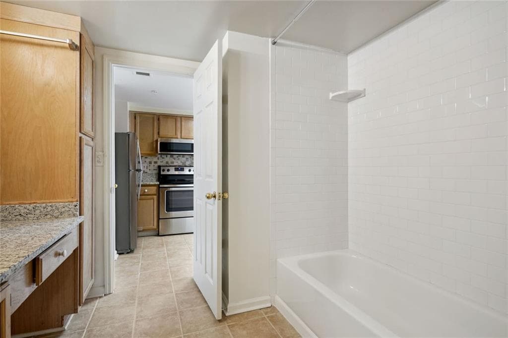 1 bathroom, 533 sq ft condominium for rent at 199 14th Street 1212, Atlanta, GA 30309 for $1,600 a month — photo 8