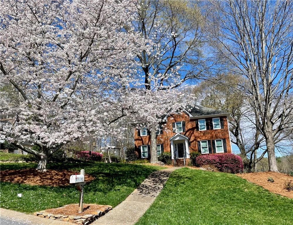 4 bedroom, 4 bathroom, 3,568 sq ft single family residence for sale at 5240 Shasta Way, Marietta, GA 30062 — photo 4