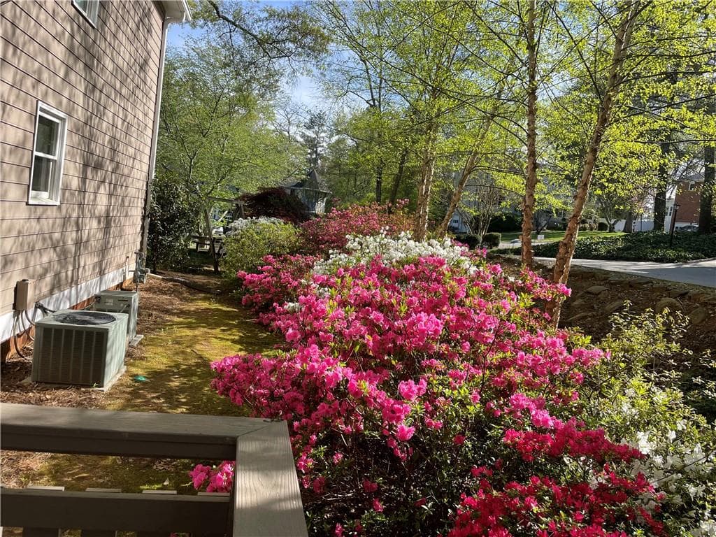 4 bedroom, 4 bathroom, 3,568 sq ft single family residence for sale at 5240 Shasta Way, Marietta, GA 30062 — photo 8