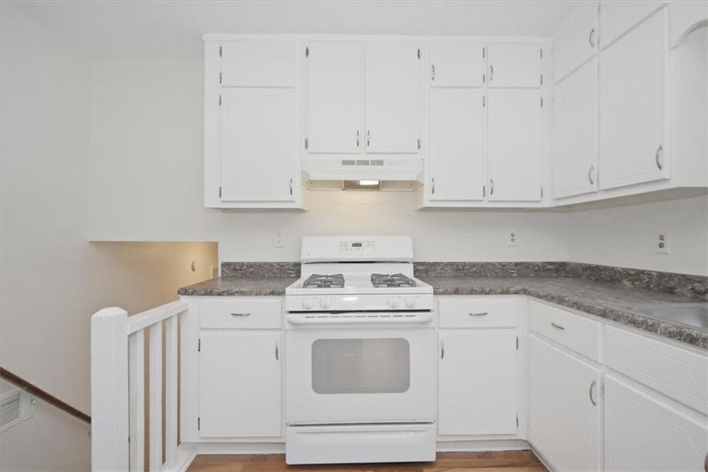 4 bedroom, 2 bathroom, 1,445 sq ft single family residence for sale at 1496 Cherry Hill Road, Conyers, GA 30094 — photo 6