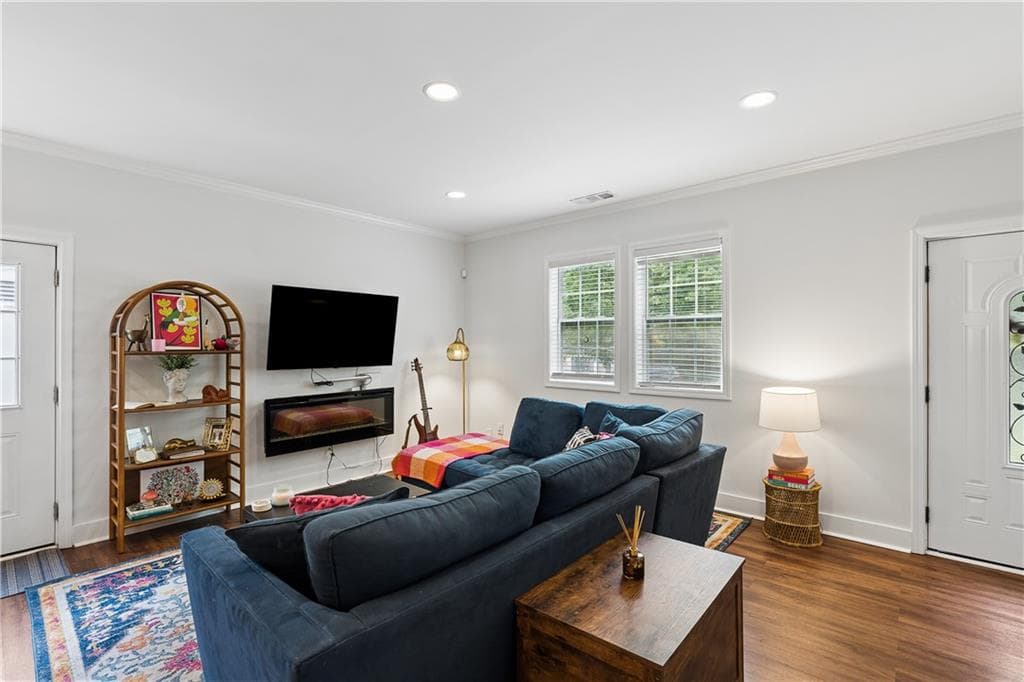 3 bedroom, 3 bathroom, 1,408 sq ft single family residence for sale at 2533 Romain Way, Atlanta, GA 30344 — photo 7