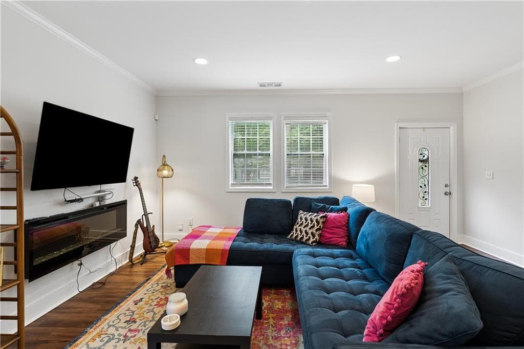 3 bedroom, 3 bathroom, 1,408 sq ft single family residence for sale at 2533 Romain Way, Atlanta, GA 30344 — photo 10