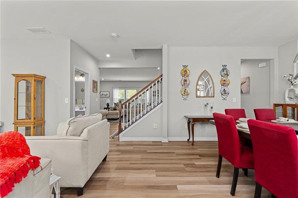4 bedroom, 3 bathroom, 2,980 sq ft single family residence under contract at 230 Augusta Walk, Canton, GA 30114 — photo 9