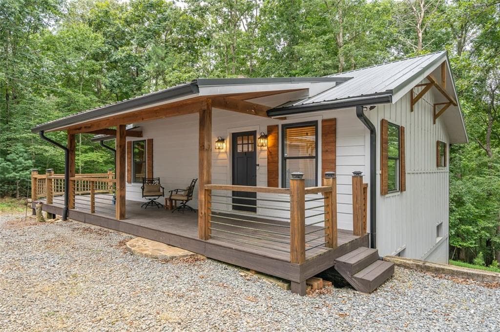 2 bedroom, 3 bathroom, 1,792 sq ft single family residence for sale at 122 ACADIA Drive, Ellijay, GA 30540 — photo 3