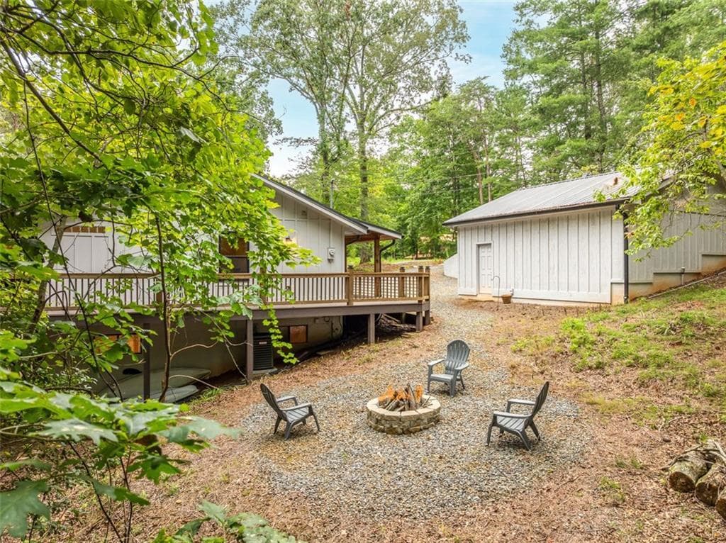 2 bedroom, 3 bathroom, 1,792 sq ft single family residence for sale at 122 ACADIA Drive, Ellijay, GA 30540 — photo 8