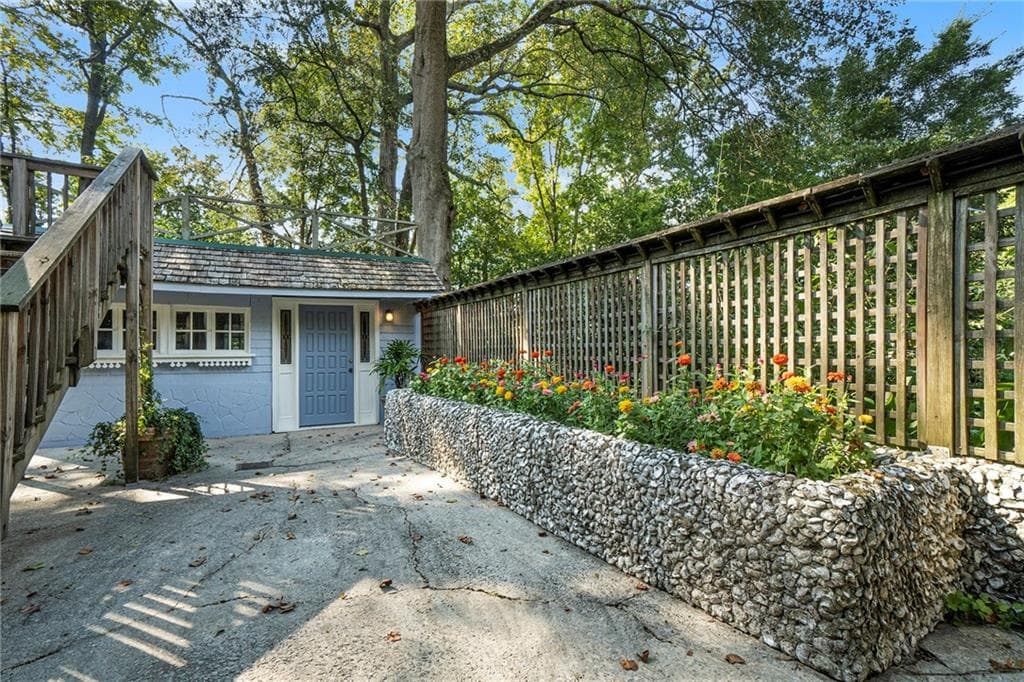 3 bedroom, 3 bathroom, 2,868 sq ft single family residence for rent at 2378 Glenwood Drive, Atlanta, GA 30305 for $5,000 a month — photo 10