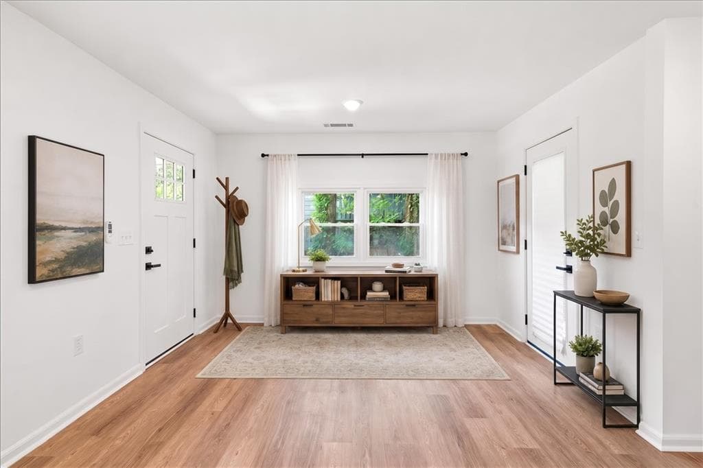 3 bedroom, 2 bathroom, 1,435 sq ft single family residence for sale at 3459 Glen Road, Decatur, GA 30032 — photo 5