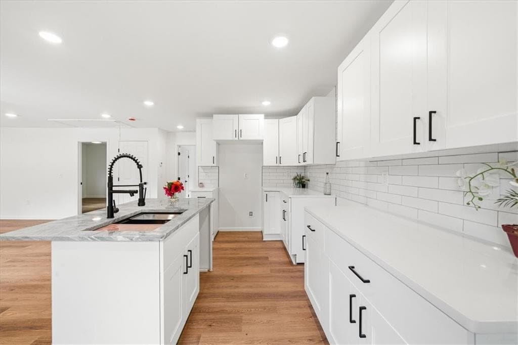 3 bedroom, 2 bathroom, 1,435 sq ft single family residence for sale at 3459 Glen Road, Decatur, GA 30032 — photo 9