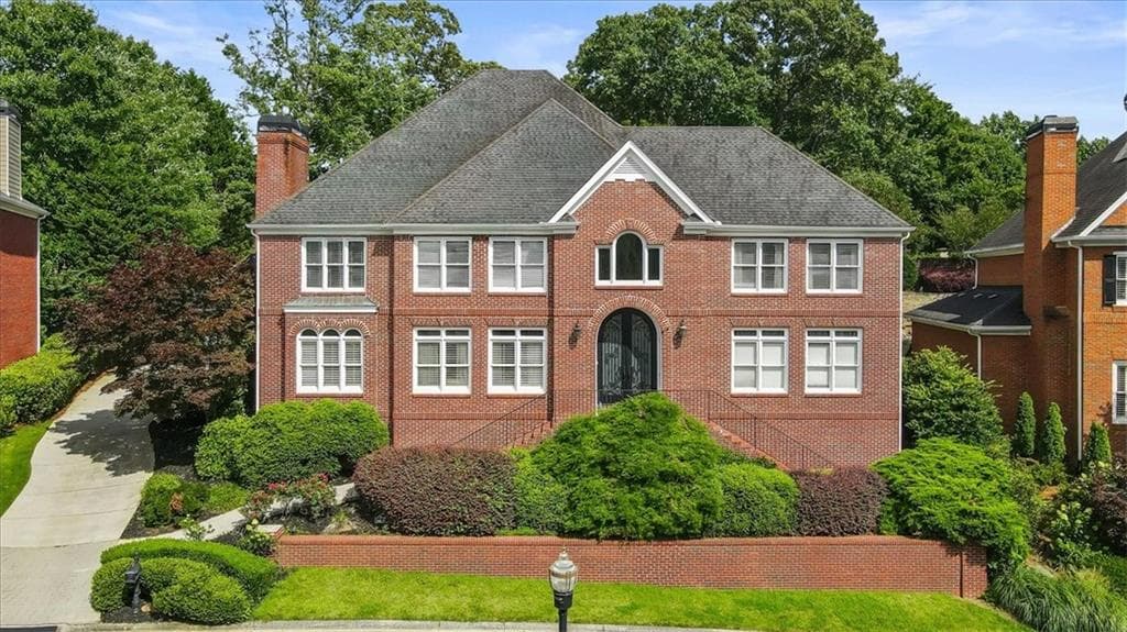 5 bedroom, 6 bathroom, 6,299 sq ft single family residence for sale at 2306 Garden Park Drive, Smyrna, GA 30080 — photo 2