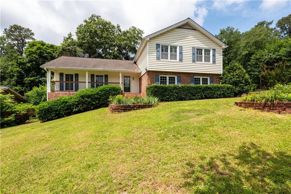 5 bedroom, 3 bathroom, 2,387 sq ft single family residence under contract at 721 Dorsey Circle, Lilburn, GA 30047