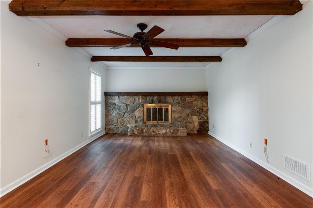 5 bedroom, 3 bathroom, 2,387 sq ft single family residence under contract at 721 Dorsey Circle, Lilburn, GA 30047 — photo 8
