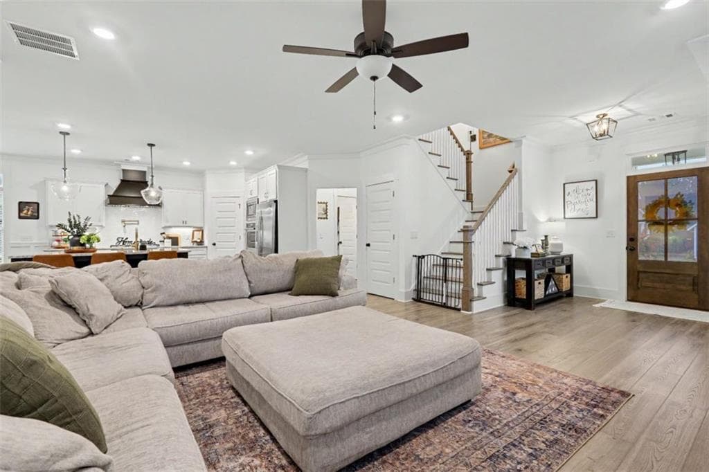4 bedroom, 3 bathroom, 2,458 sq ft single family residence under contract at 943 Clubside, Monroe, GA 30655 — photo 7