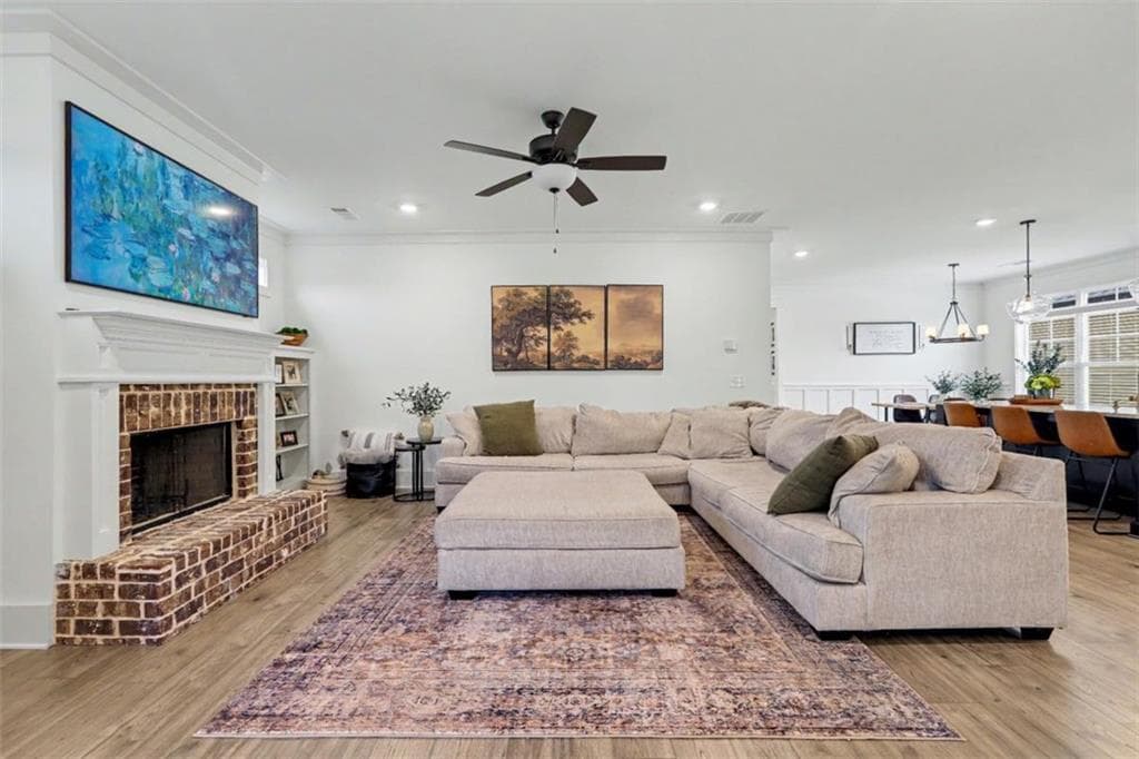 4 bedroom, 3 bathroom, 2,458 sq ft single family residence under contract at 943 Clubside, Monroe, GA 30655 — photo 8