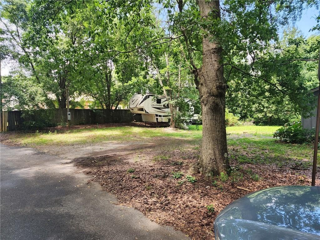 unimproved land for sale at 5308is Tanner Street, Flowery Branch, GA 30542 — photo 1 of 7