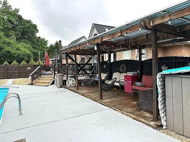 4 bedroom, 3 bathroom, 3,617 sq ft single family residence under contract at 135 Meadow Lakes Boulevard, Cedartown, GA 30125 — photo 10