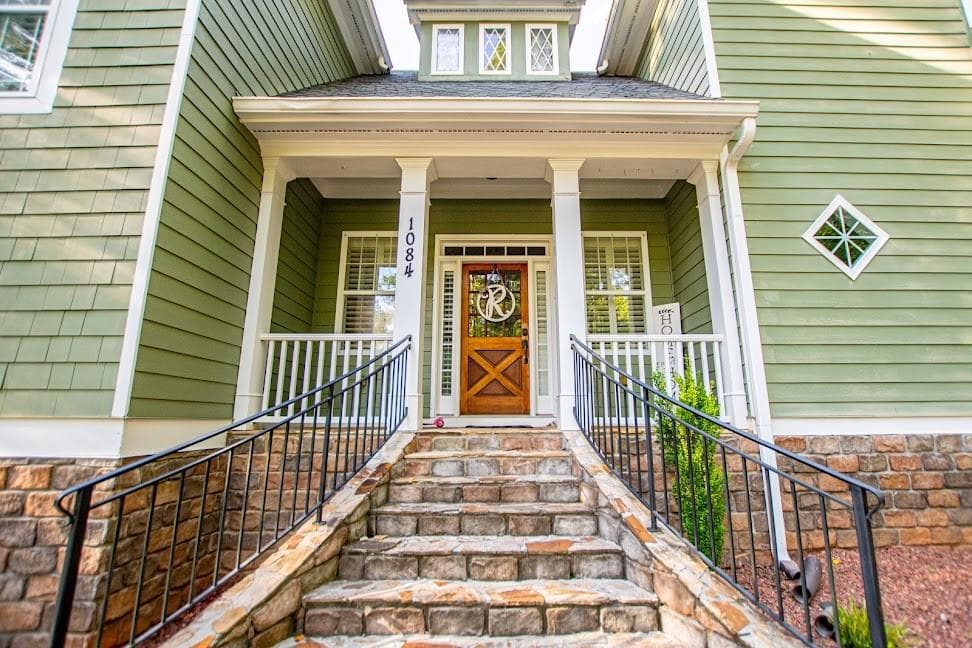 4 bedroom, 5 bathroom, 5,268 sq ft single family residence for sale at 1084 Magnolia Drive, Villa Rica, GA 30180 — photo 4