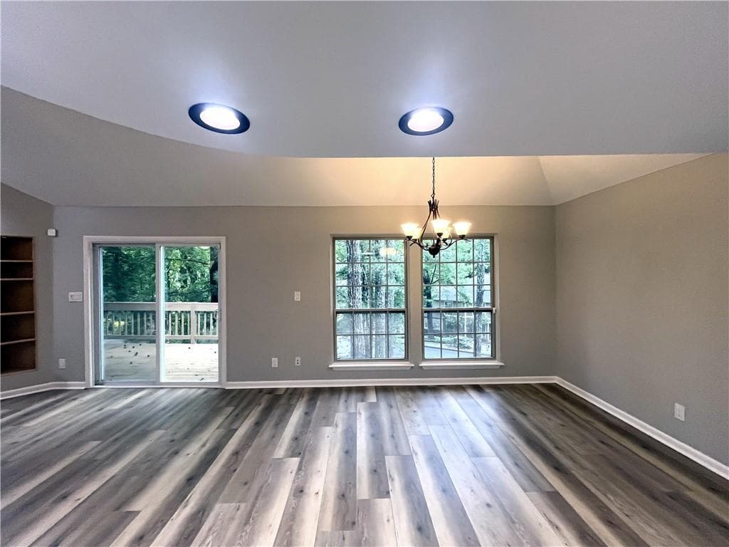 3 bedroom, 2 bathroom condominium for rent at 3030 Steeplechase Drive, Alpharetta, GA 30004 for $2,395 a month — photo 9